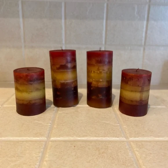 Set of 4 Pillar Candles - Picture 2 of 2